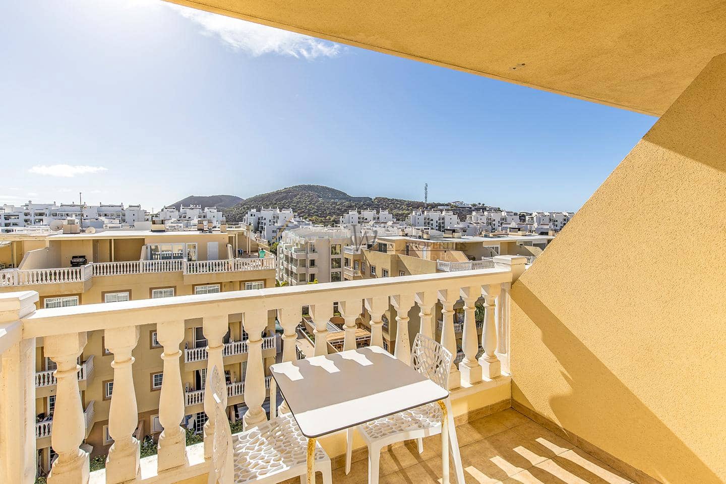 2 bedroom Flat for sale in Palm-Mar with pool garage - € 364,000 (Ref: 9823578)