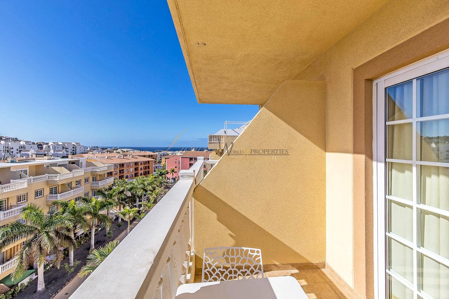 2 bedroom Flat for sale in Palm-Mar with pool garage - € 364,000 (Ref: 9823578)