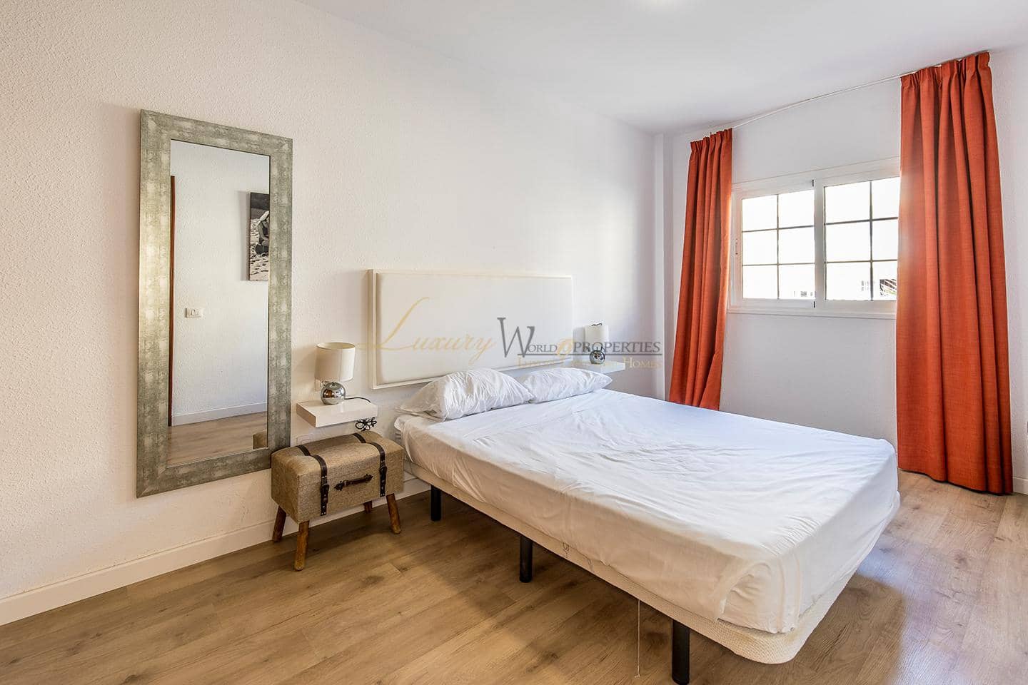 2 bedroom Flat for sale in Palm-Mar with pool garage - € 364,000 (Ref: 9823857)