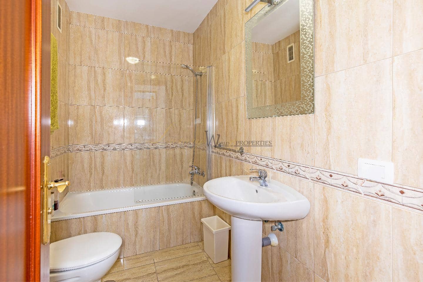 2 bedroom Flat for sale in Palm-Mar with pool garage - € 364,000 (Ref: 9823857)