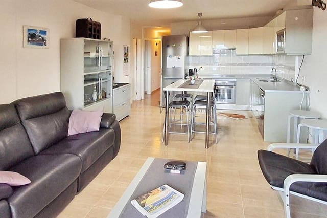 2 makuuhuone Asunto myytävänä paikassa Costa del Silencio, Arona mukana uima-altaan 
autotalli - 247 000 € (Ref: 9832729)