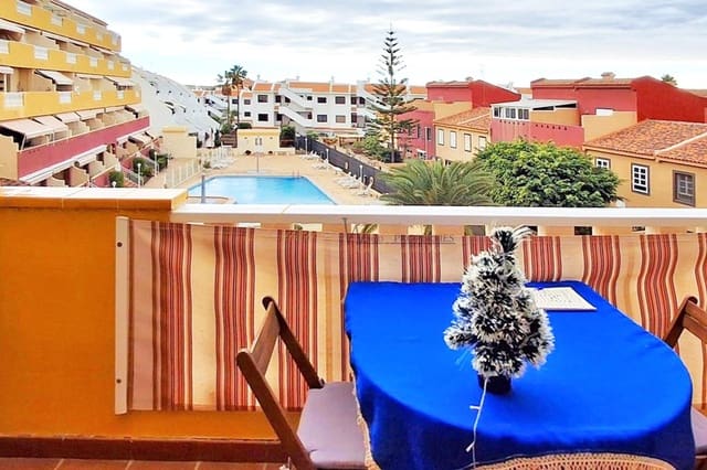 2 makuuhuone Asunto myytävänä paikassa Costa del Silencio, Arona mukana uima-altaan 
autotalli - 247 000 € (Ref: 9832729)