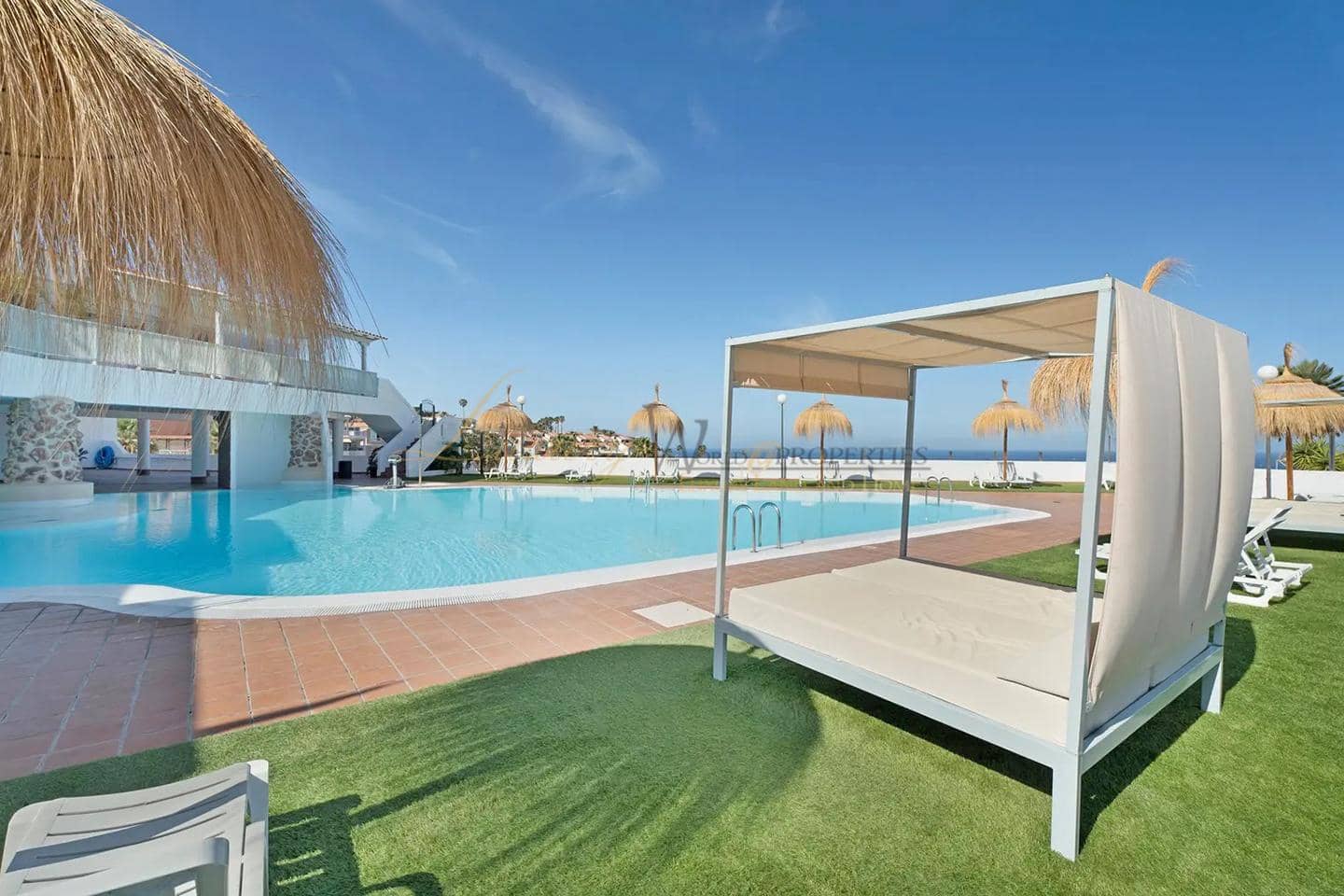 1 bedroom Flat for sale in Costa Adeje with pool - € 338,000 (Ref: 9834542)