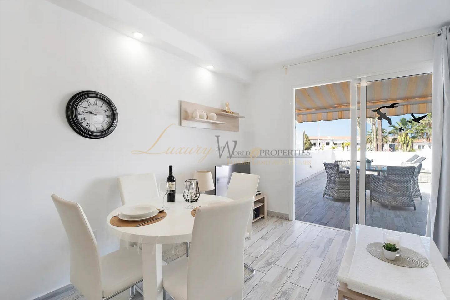 1 bedroom Flat for sale in Costa Adeje with pool - € 338,000 (Ref: 9834542)