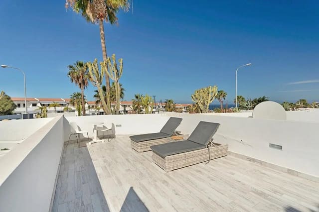 1 bedroom Flat for sale in San Eugenio Alto, Adeje with pool - € 338,000 (Ref: 9834542)