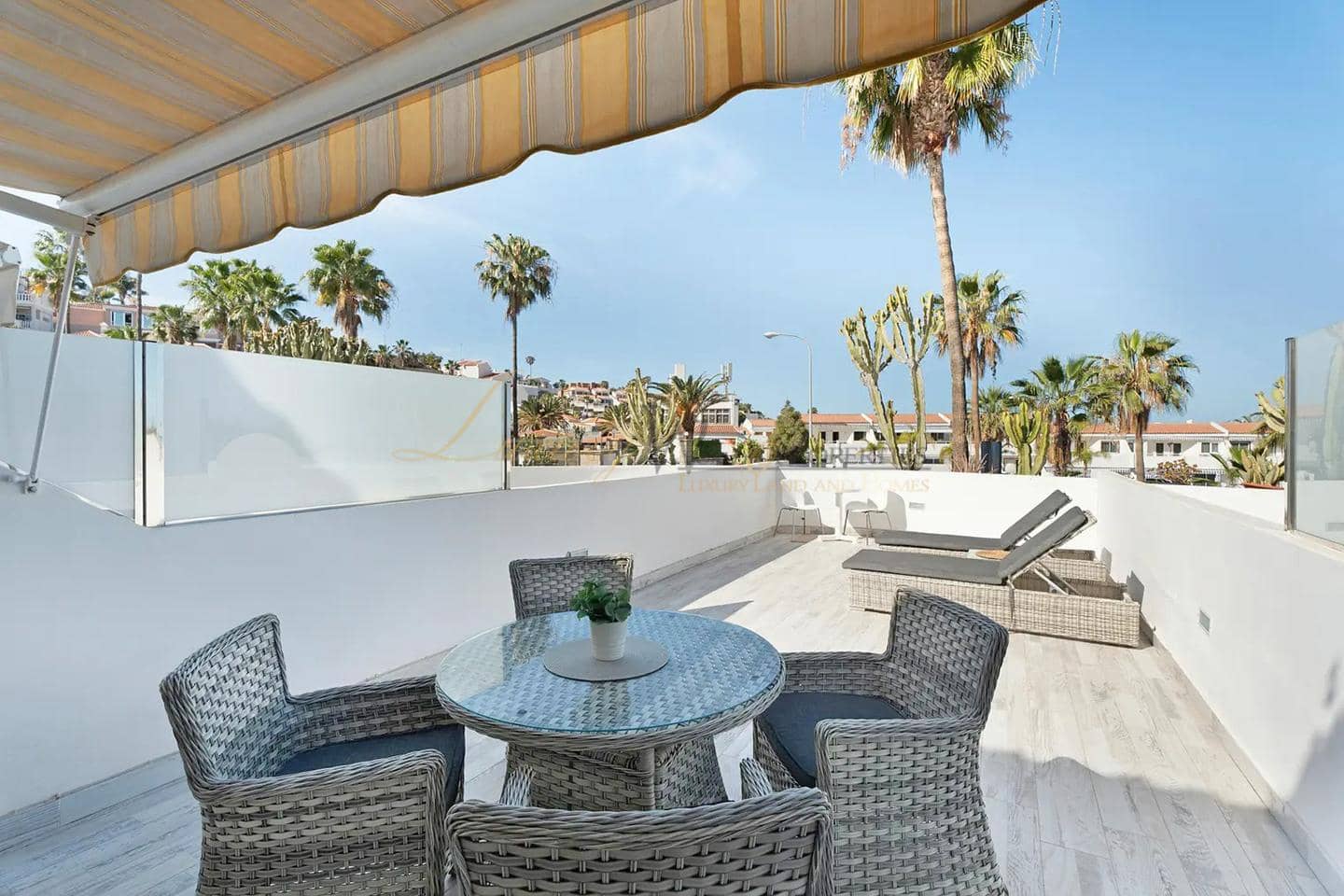 1 bedroom Flat for sale in Costa Adeje with pool - € 338,000 (Ref: 9834542)