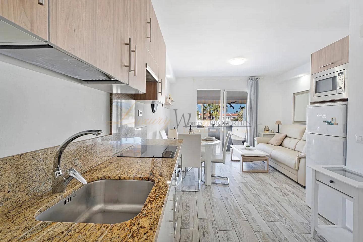 1 bedroom Flat for sale in Costa Adeje with pool - € 338,000 (Ref: 9834542)