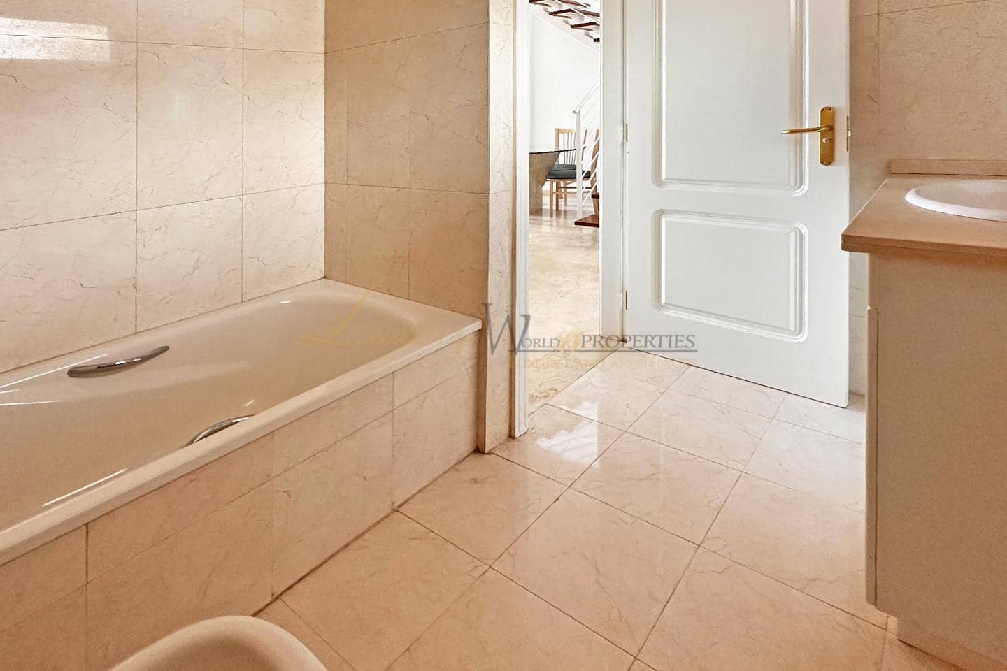 1 bedroom Flat for sale in Palm-Mar with pool garage - € 379,000 (Ref: 9834543)