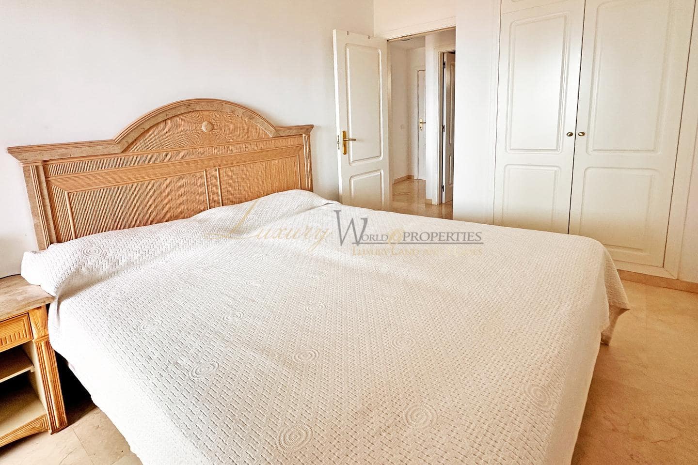 1 bedroom Flat for sale in Palm-Mar with pool garage - € 379,000 (Ref: 9834543)