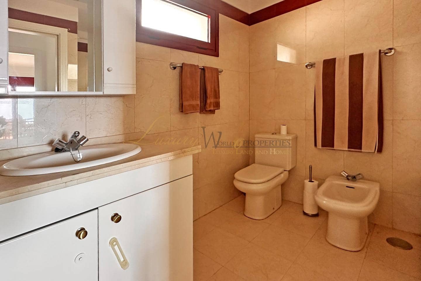 1 bedroom Flat for sale in Palm-Mar with pool garage - € 379,000 (Ref: 9834543)