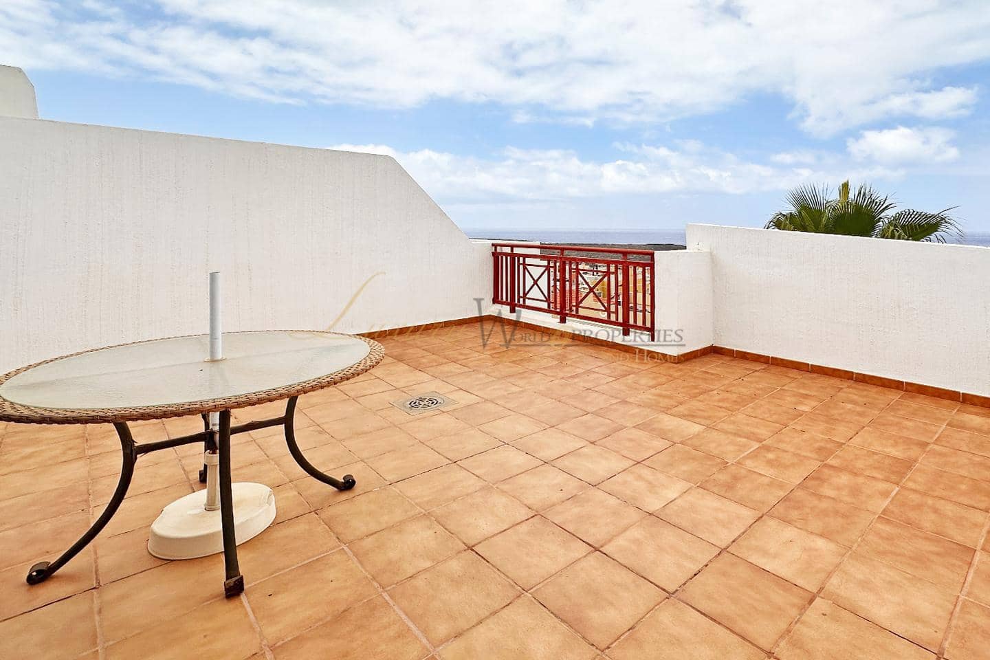 1 bedroom Flat for sale in Palm-Mar with pool garage - € 379,000 (Ref: 9834543)