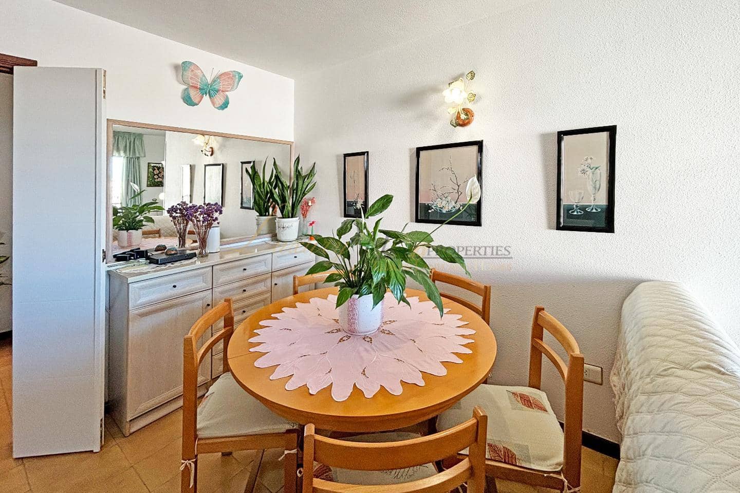 2 soverom Leilighet til salgs i Playa de las Americas med garasje - € 490 000 (Ref: 9838383)