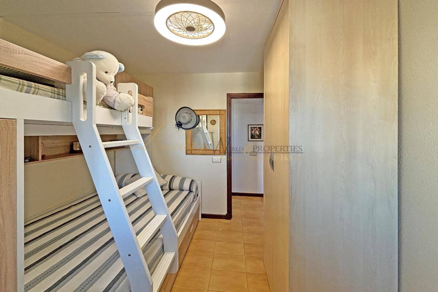 2 soverom Leilighet til salgs i Playa de las Americas med garasje - € 490 000 (Ref: 9838383)