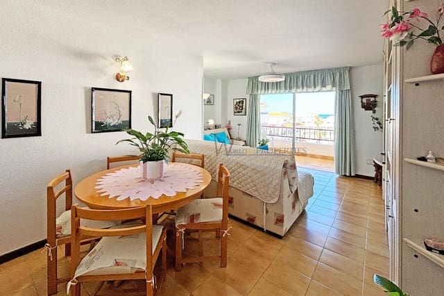 2 soverom Leilighet til salgs i Playa de las Americas, Arona med garasje - € 490 000 (Ref: 9838383)