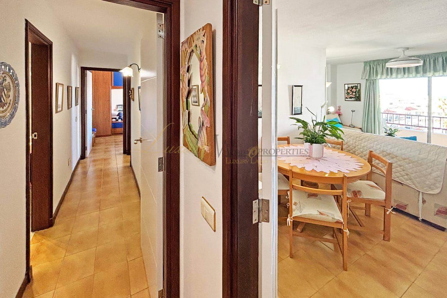 2 soverom Leilighet til salgs i Playa de las Americas med garasje - € 490 000 (Ref: 9838383)