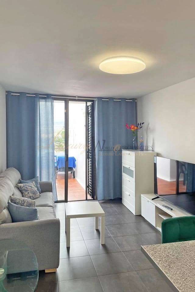 1 soverom Leilighet til salgs i Costa Adeje med svømmebasseng garasje - € 285 000 (Ref: 9838645)