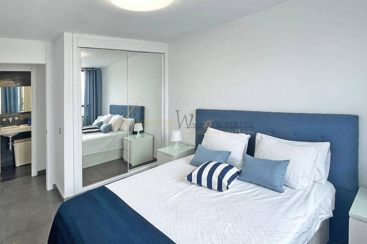 1 soverom Leilighet til salgs i Costa Adeje med svømmebasseng garasje - € 285 000 (Ref: 9838645)