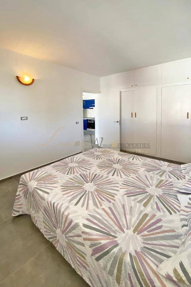 1 slaapkamer Flat te koop in Costa del Silencio met zwembad garage - € 199.500 (Ref: 9838646)