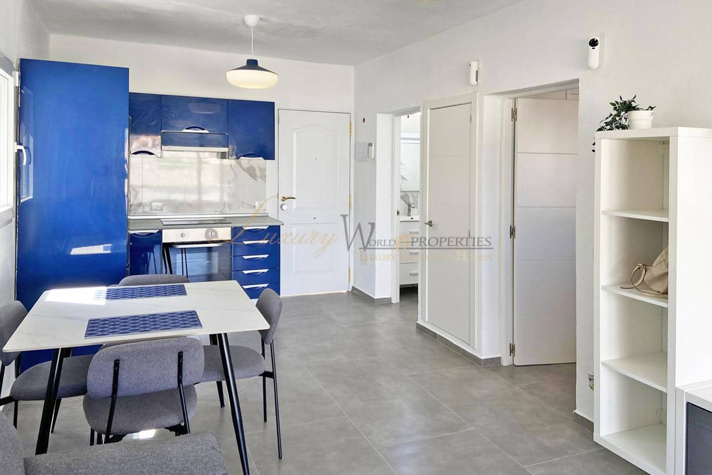 1 slaapkamer Flat te koop in Costa del Silencio met zwembad garage - € 199.500 (Ref: 9838646)