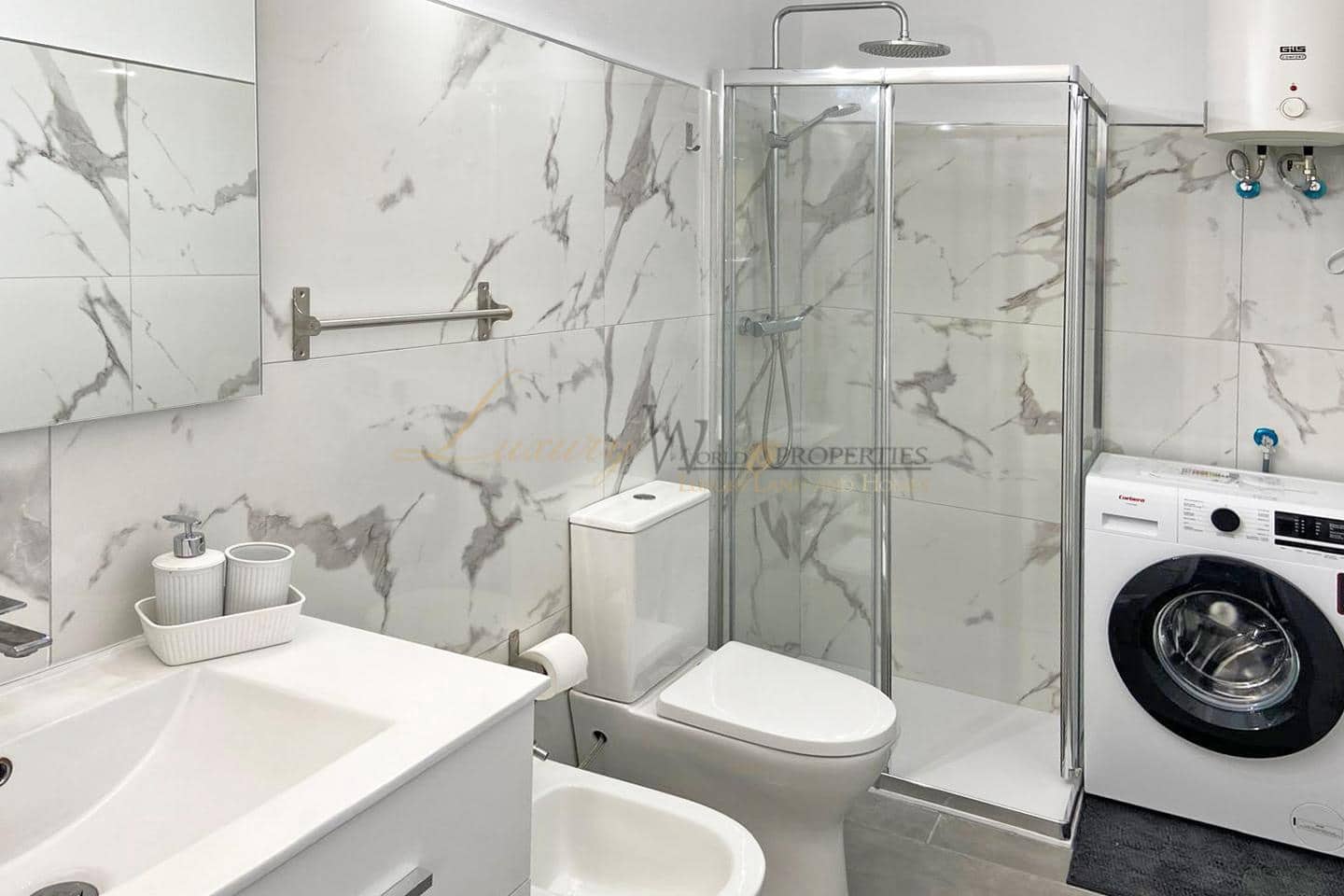 1 slaapkamer Flat te koop in Costa del Silencio met zwembad garage - € 199.500 (Ref: 9838646)