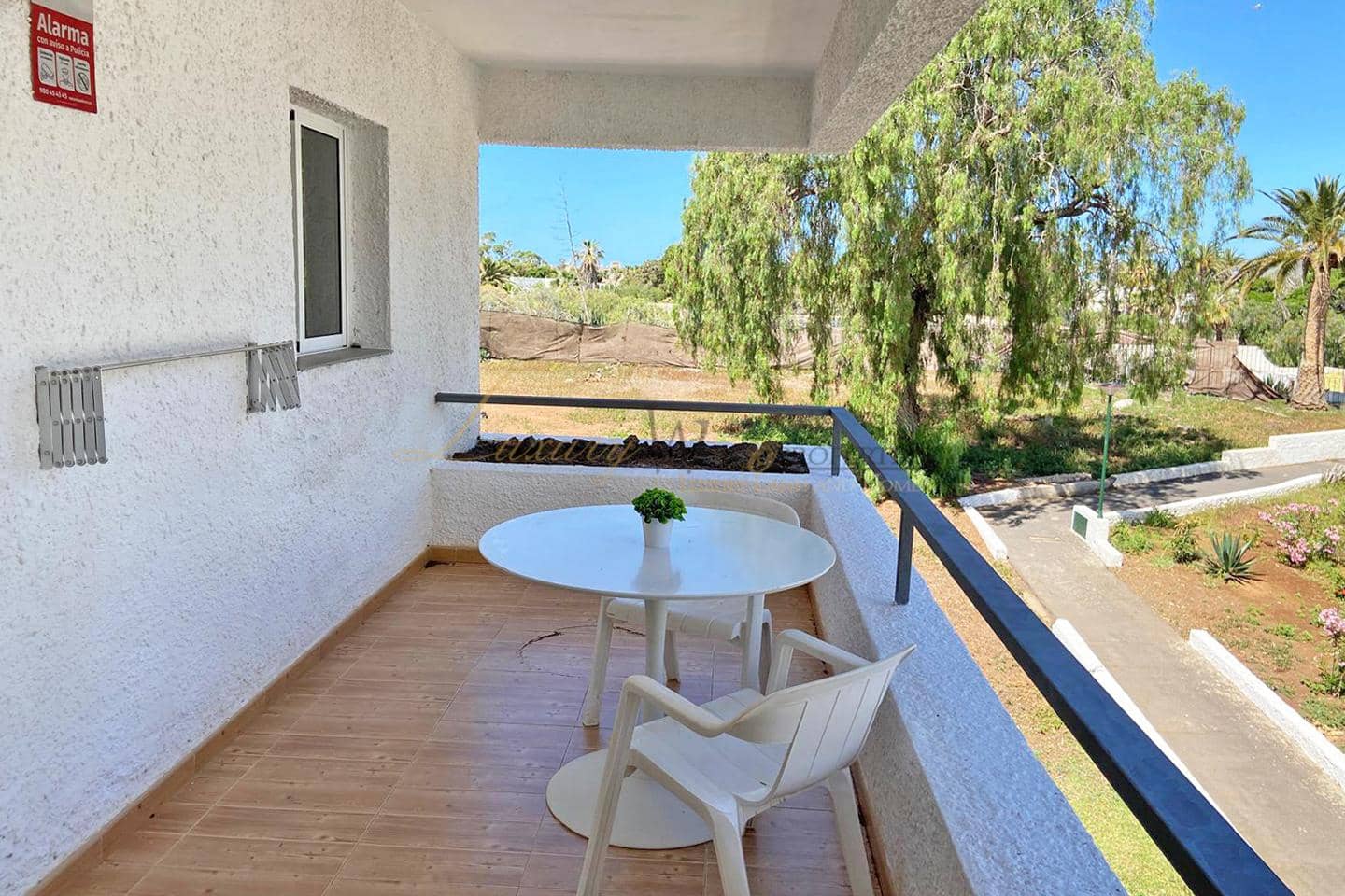 1 slaapkamer Flat te koop in Costa del Silencio met zwembad garage - € 199.500 (Ref: 9838646)