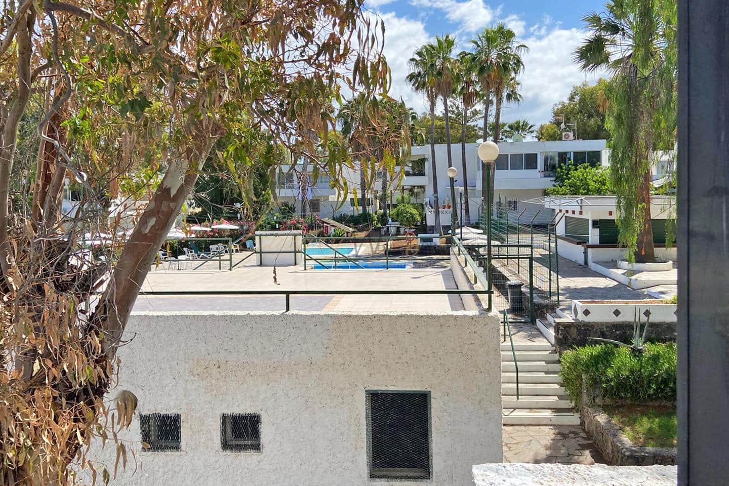 1 slaapkamer Flat te koop in Costa del Silencio met zwembad garage - € 199.500 (Ref: 9838646)