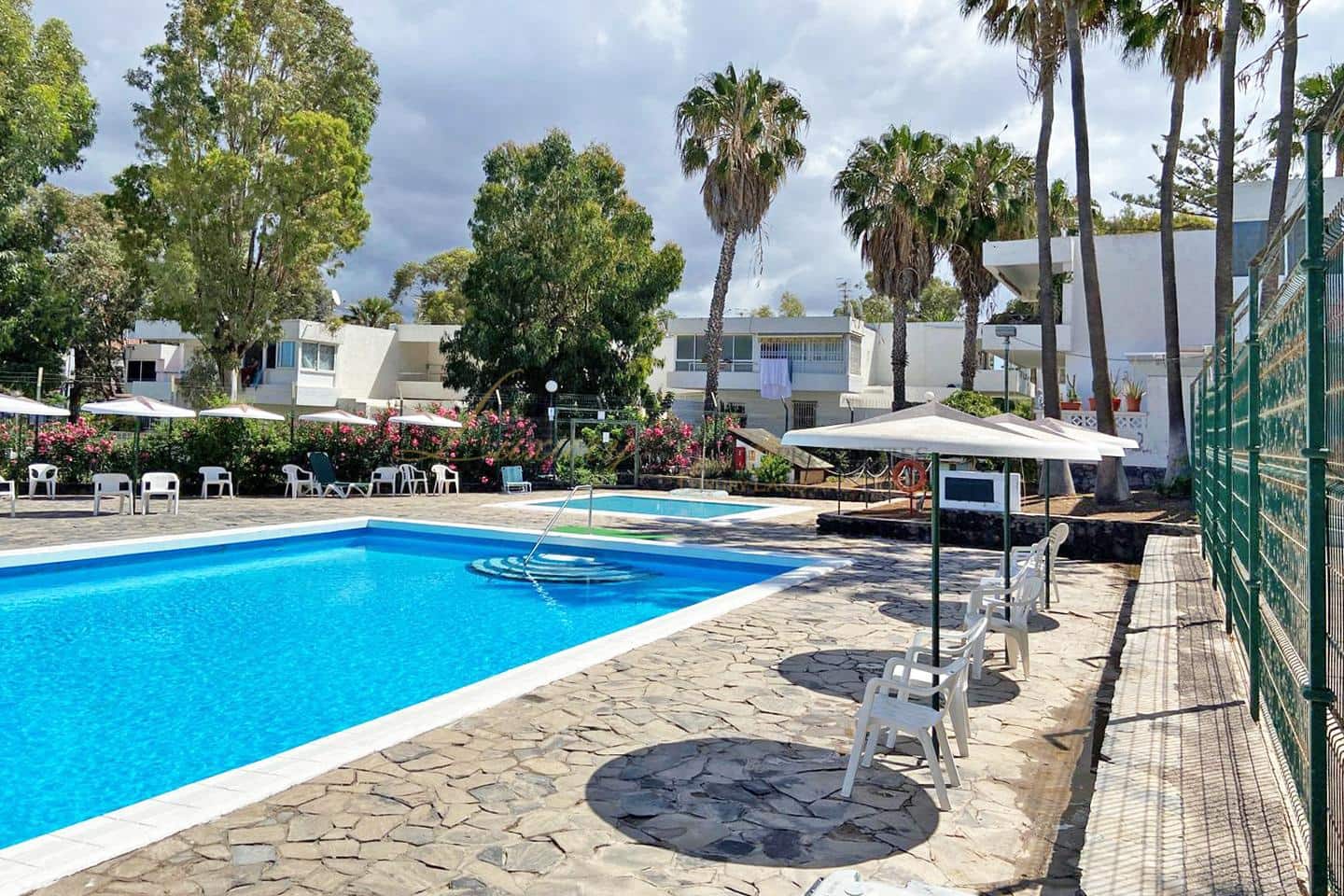 1 slaapkamer Flat te koop in Costa del Silencio met zwembad garage - € 199.500 (Ref: 9838646)
