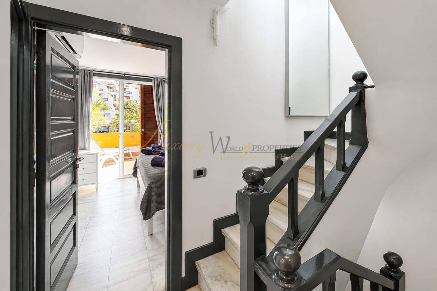 3 bedroom Villa for sale in Playa de las Americas with pool - € 1,590,000 (Ref: 9844468)
