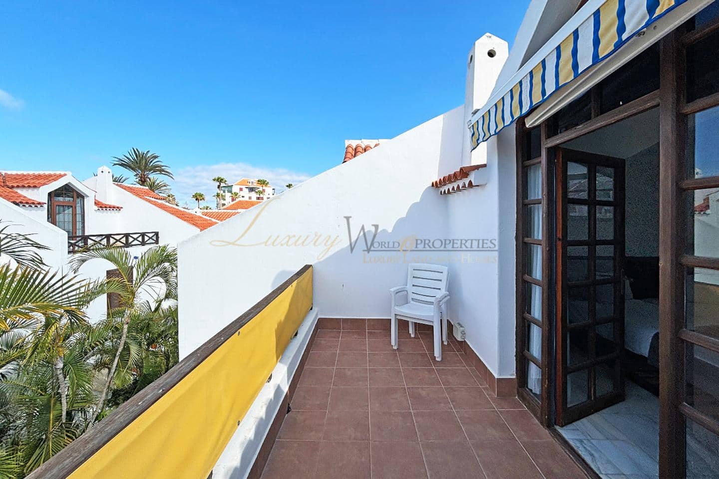 3 bedroom Villa for sale in Playa de las Americas with pool - € 1,590,000 (Ref: 9844468)