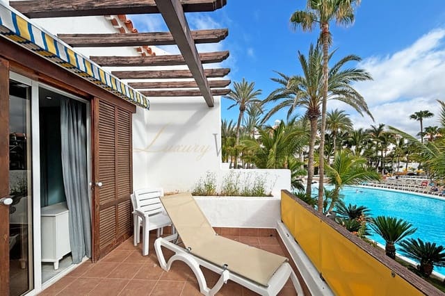 3 makuuhuone Huvila myytävänä paikassa Playa de las Americas, Arona mukana uima-altaan - 1 590 000 € (Ref: 9844468)