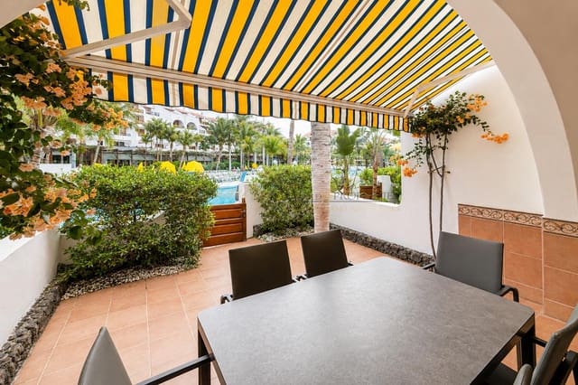 3 makuuhuone Huvila myytävänä paikassa Playa de las Americas, Arona mukana uima-altaan - 1 590 000 € (Ref: 9844468)