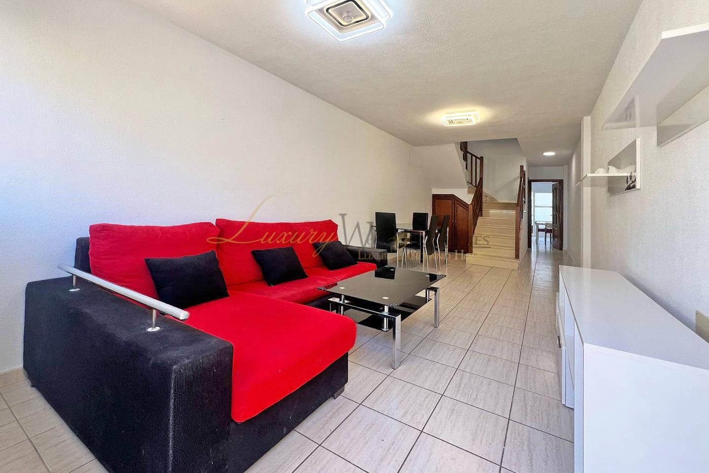 3 bedroom Villa for sale in Valle de San Lorenzo with garage - € 290,000 (Ref: 9844544)