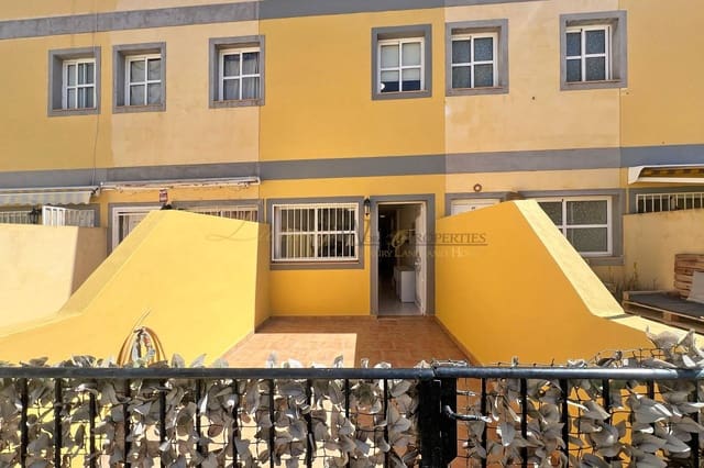 3 soveværelse Villa til salg i Valle de San Lorenzo, Arona med garage - € 290.000 (Ref: 9844544)
