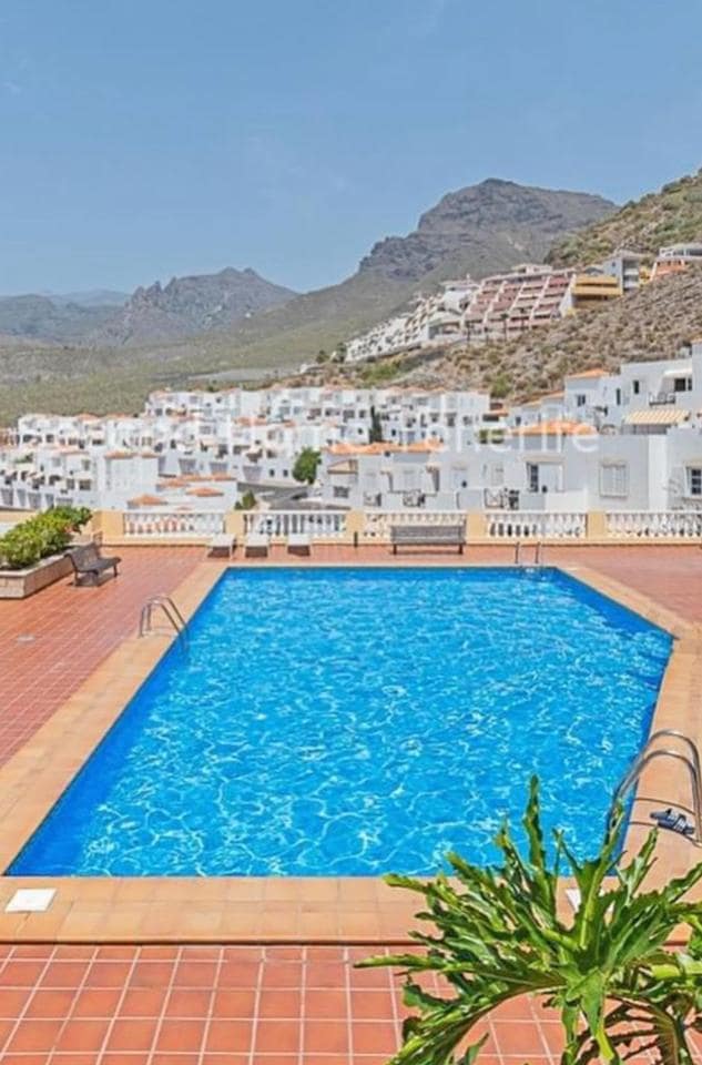 2 bedroom Flat for sale in Costa Adeje with pool - € 449,000 (Ref: 9848072)