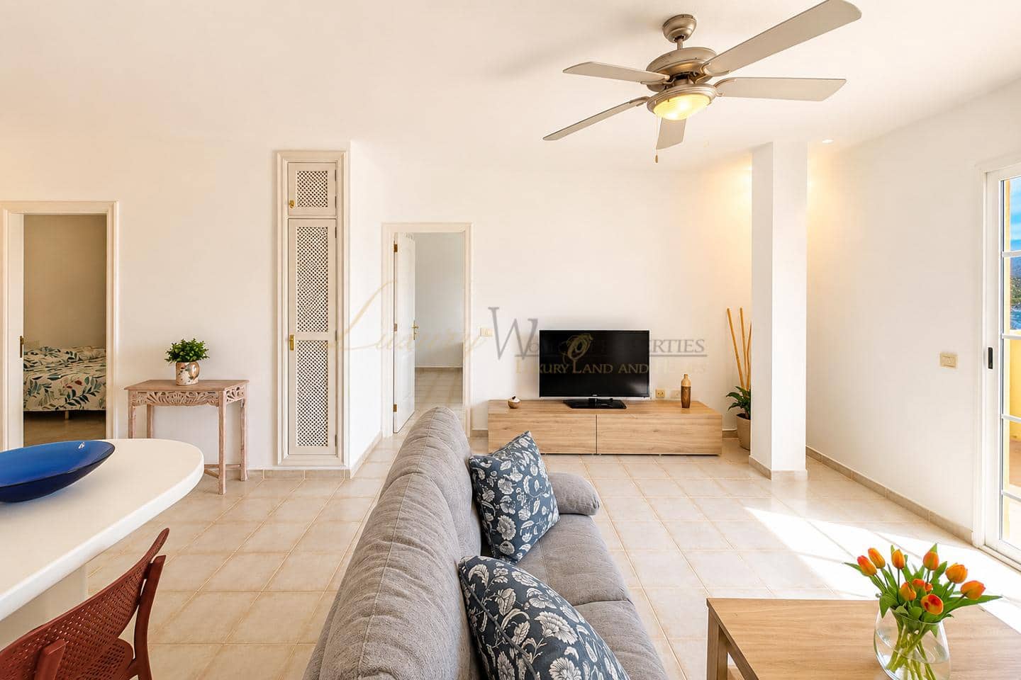 2 bedroom Flat for sale in Costa Adeje with pool - € 449,000 (Ref: 9848072)