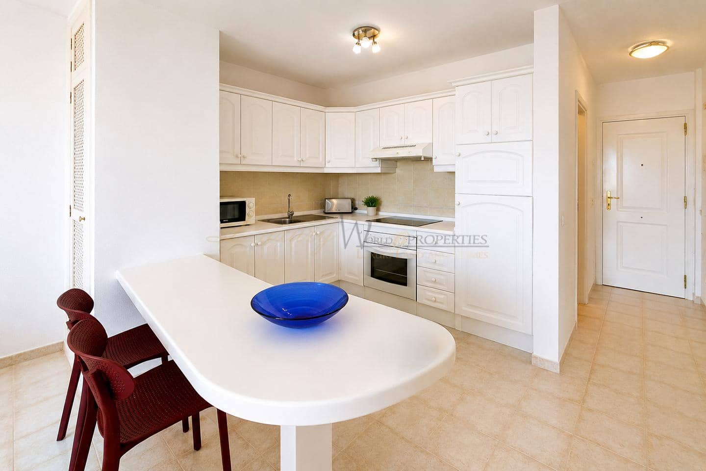 2 bedroom Flat for sale in Costa Adeje with pool - € 449,000 (Ref: 9848072)