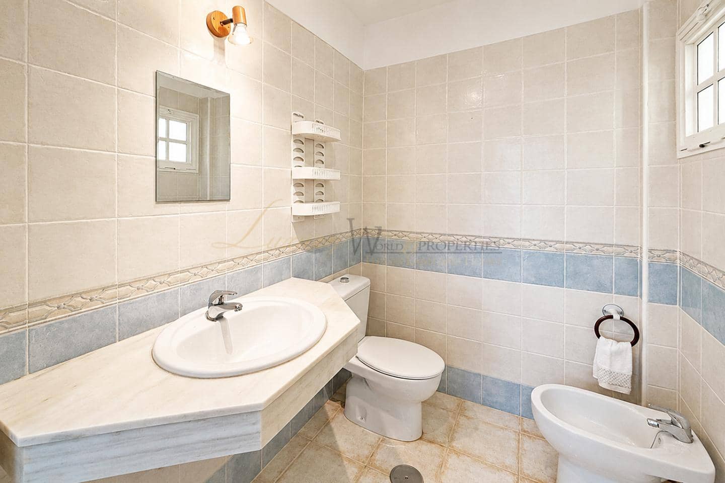2 bedroom Flat for sale in Costa Adeje with pool - € 449,000 (Ref: 9848072)