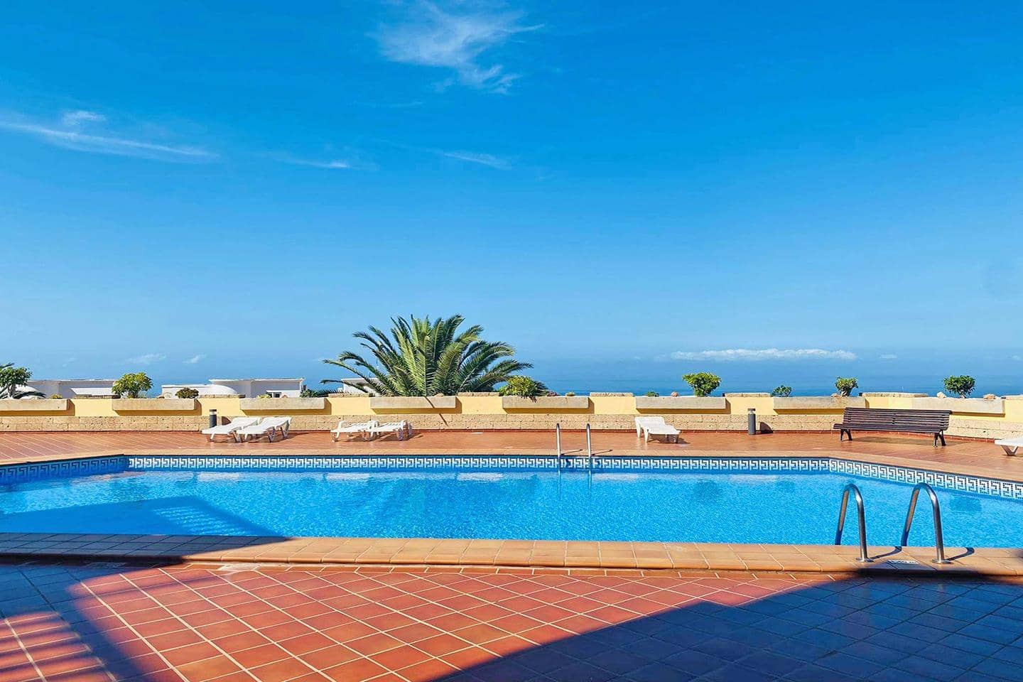 2 bedroom Flat for sale in Costa Adeje with pool - € 449,000 (Ref: 9848072)