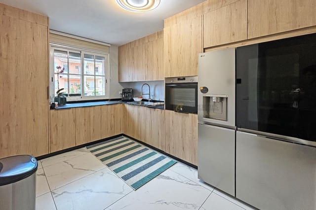 3 chambre Villa/Maison à vendre à San Isidro de Abona, Granadilla de Abona - 395 000 € (Ref: 9850570)