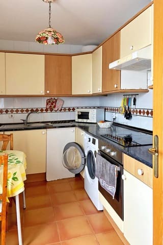 3 makuuhuone Asunto myytävänä paikassa Los Cristianos, Arona mukana uima-altaan - 350 000 € (Ref: 9854569)