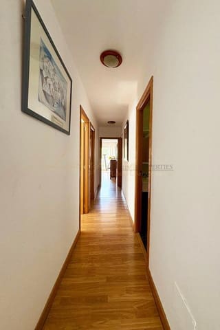 3 makuuhuone Asunto myytävänä paikassa Los Cristianos, Arona mukana uima-altaan - 350 000 € (Ref: 9854569)