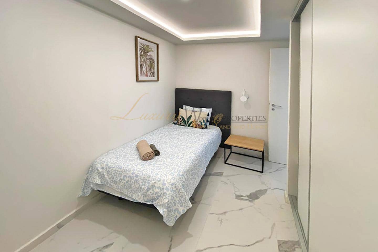2 chambre Appartement à vendre à Los Cristianos avec piscine - 330 000 € (Ref: 9875306)