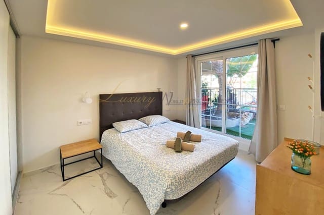 2 chambre Appartement à vendre à Los Cristianos, Arona avec piscine - 330 000 € (Ref: 9875306)