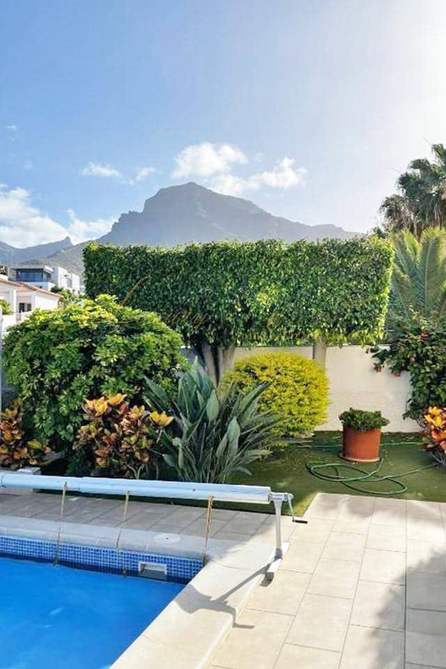 3 camera da letto Villa in vendita in Costa Adeje con piscina garage - 820.000 € (Rif: 9875307)