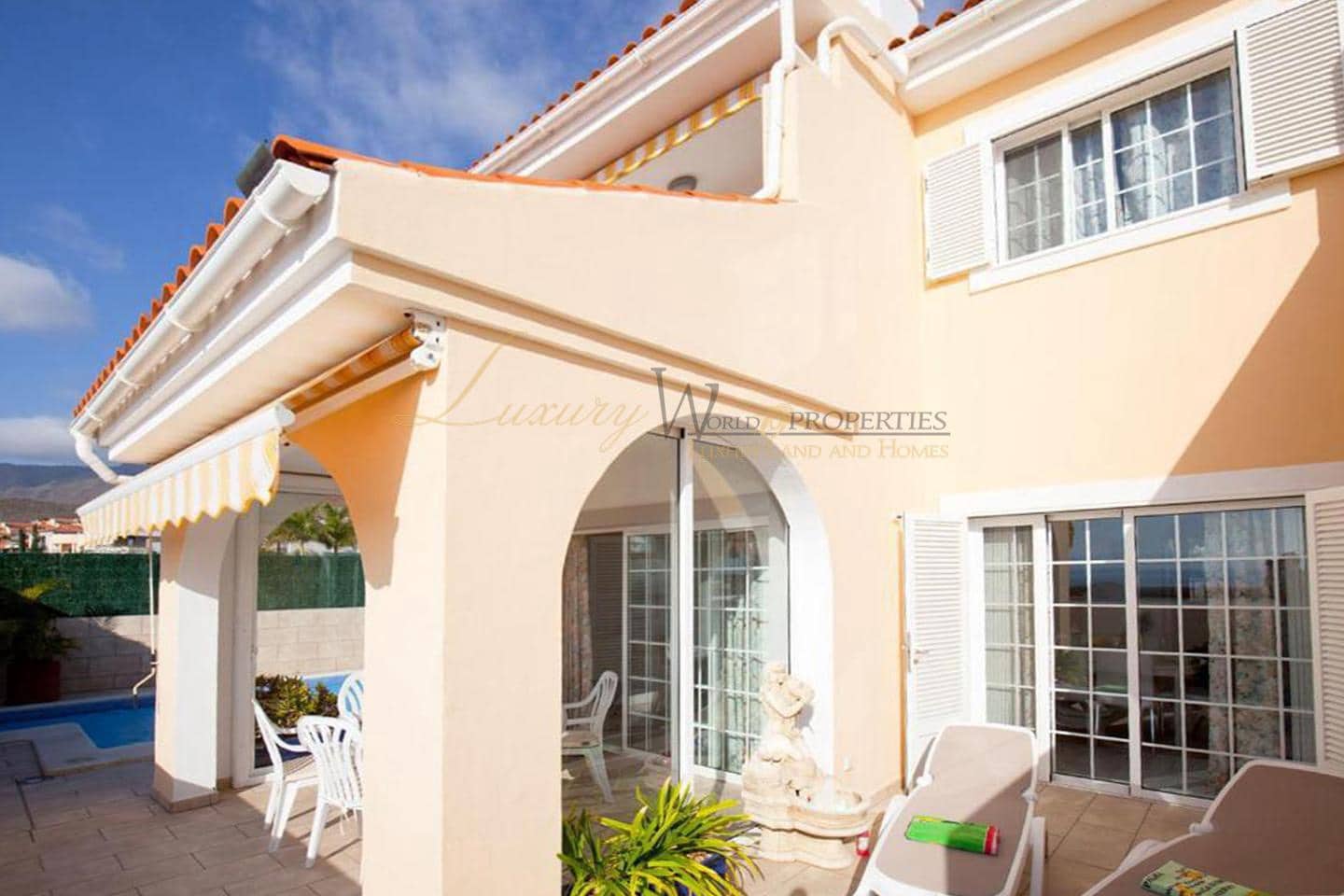 3 camera da letto Villa in vendita in Costa Adeje con piscina garage - 820.000 € (Rif: 9875307)