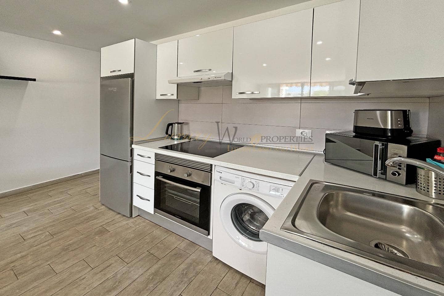 2 chambre Appartement à vendre à Los Cristianos avec piscine - 385 000 € (Ref: 9877100)