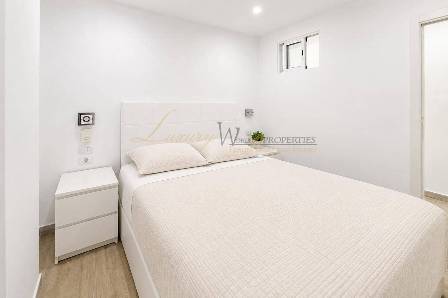 2 chambre Appartement à vendre à Los Cristianos avec piscine - 385 000 € (Ref: 9877100)