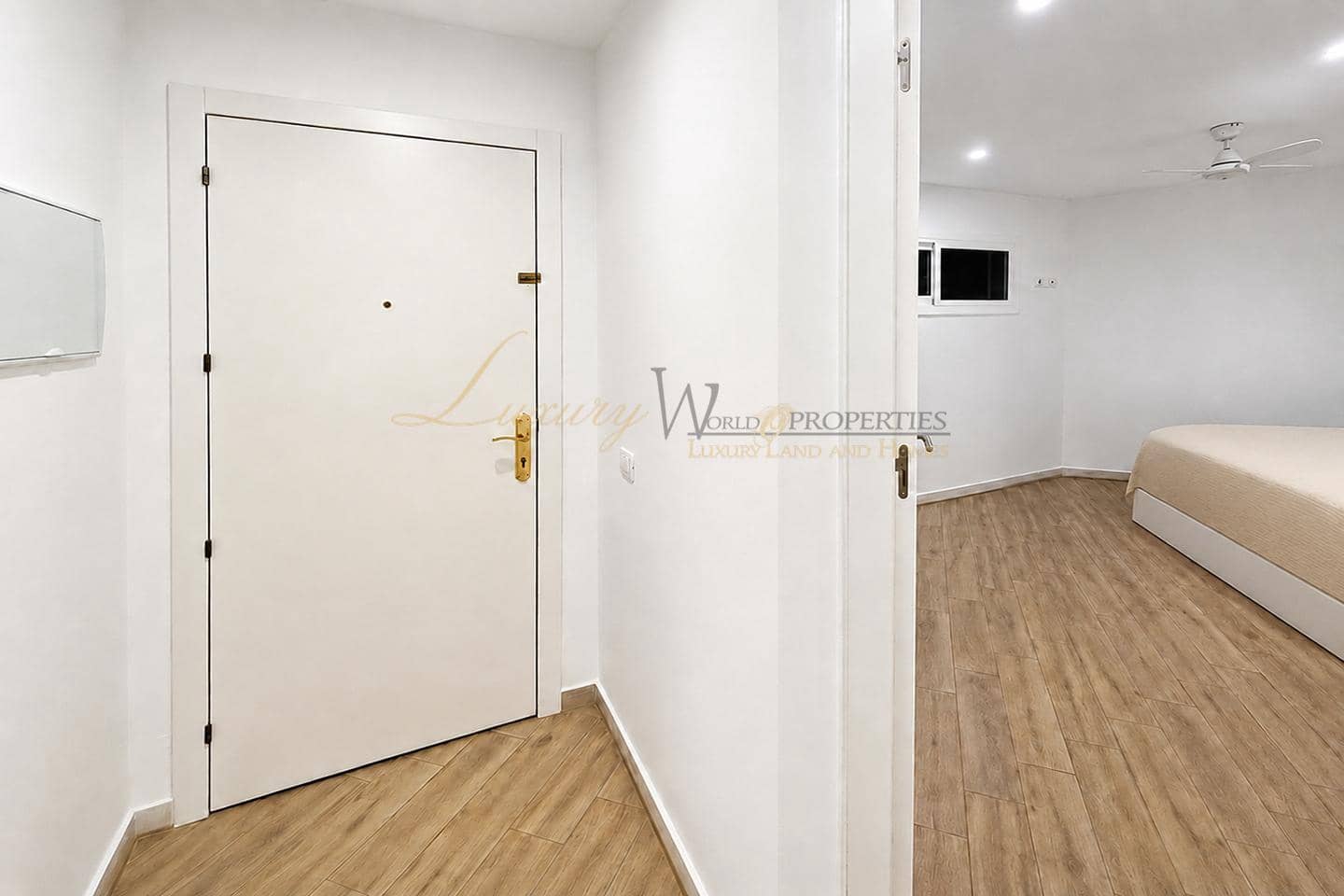 2 chambre Appartement à vendre à Los Cristianos avec piscine - 385 000 € (Ref: 9877100)