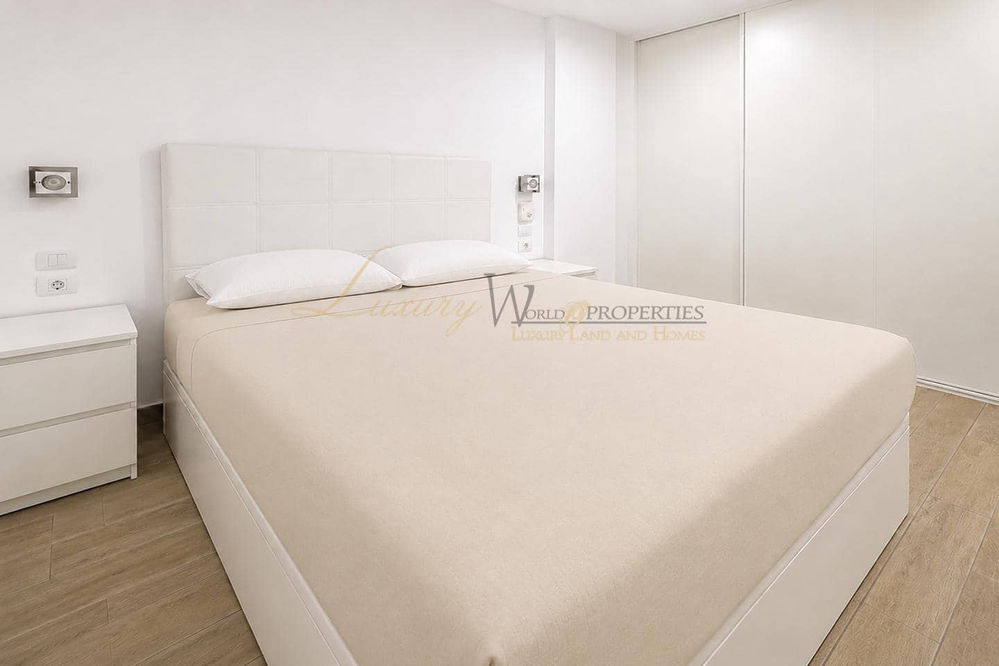 2 chambre Appartement à vendre à Los Cristianos avec piscine - 385 000 € (Ref: 9877100)