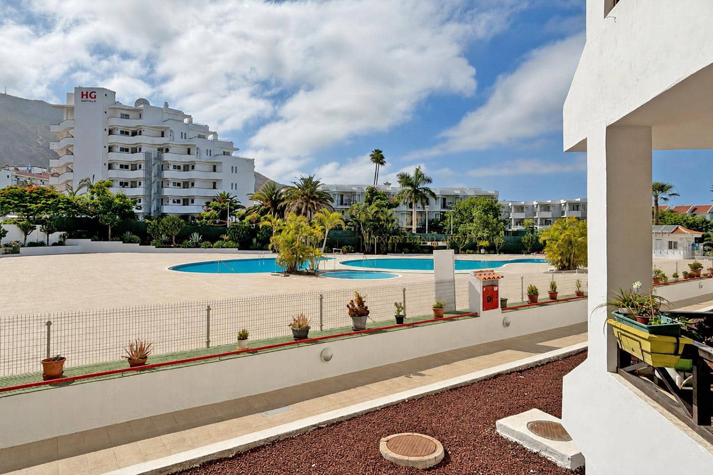 2 chambre Appartement à vendre à Los Cristianos avec piscine - 385 000 € (Ref: 9877100)